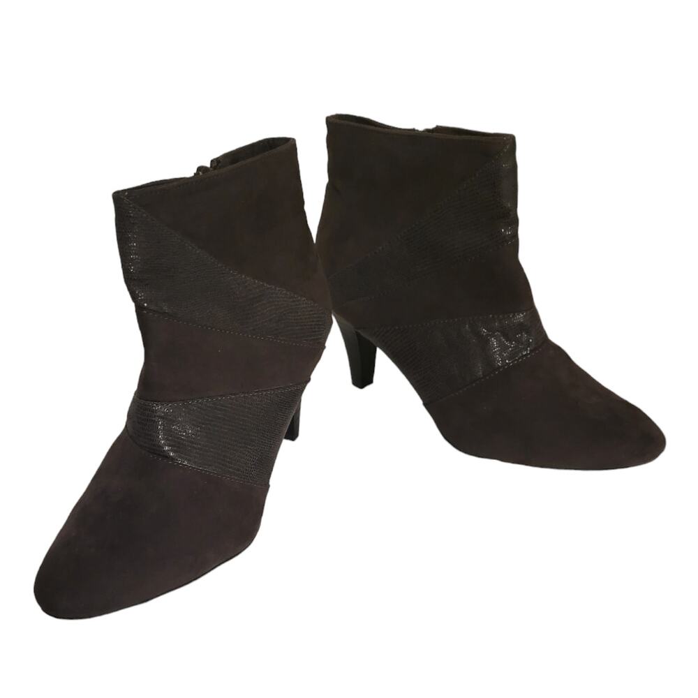 Karen Scott Women's Dark Grey/Brown Side Zip Ankle Bootie Heels Size 8